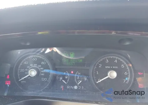 2011 Lincoln Town Car Executive L из США, поврежденный, VIN 2LNBL8EV7BX759053